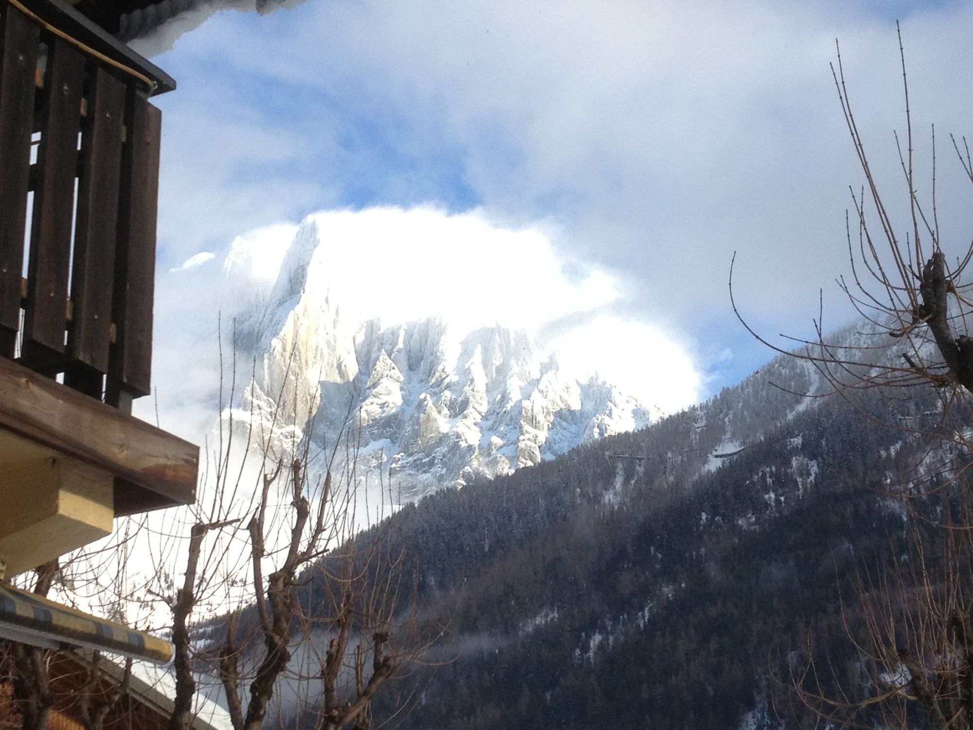 ชาเลต์ เล เฟรน Bed & Breakfast Chamonix ภายนอก รูปภาพ