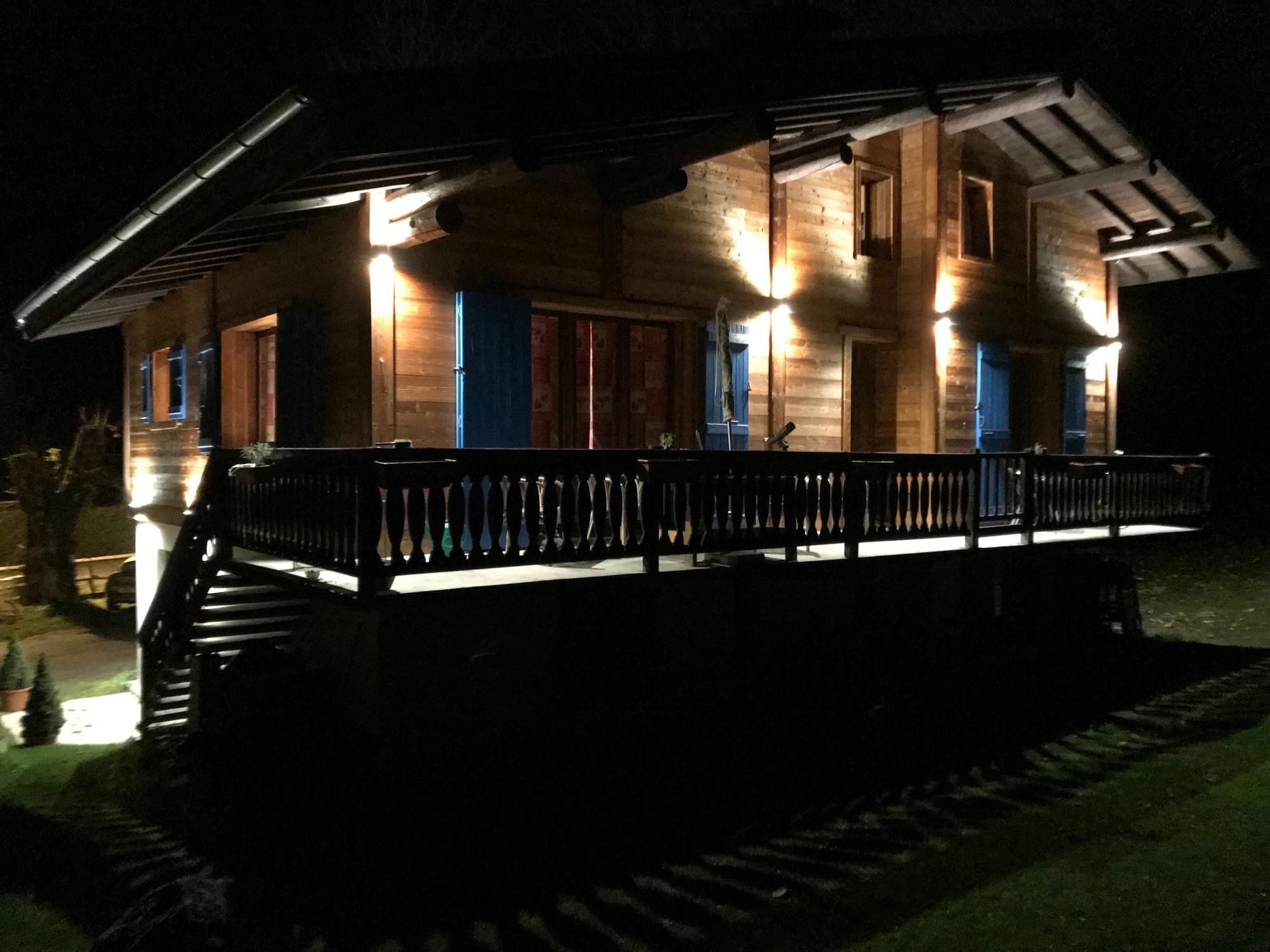 ชาเลต์ เล เฟรน Bed & Breakfast Chamonix ภายนอก รูปภาพ